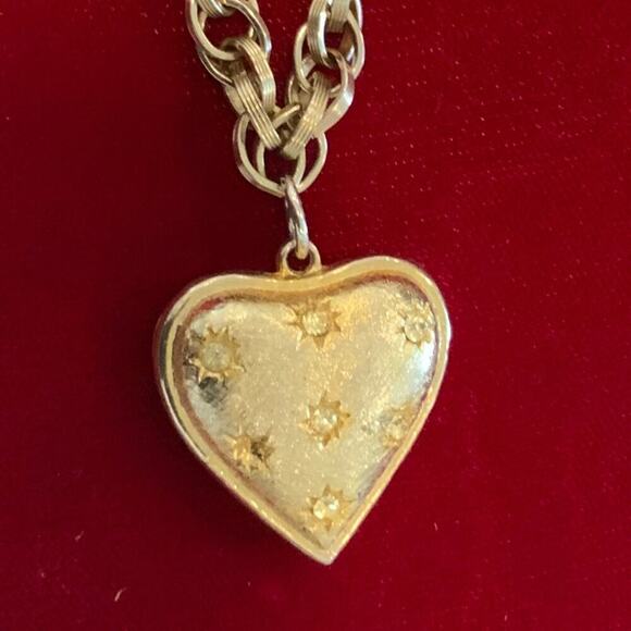 Jewelry - Vintage Charm Bracelet
